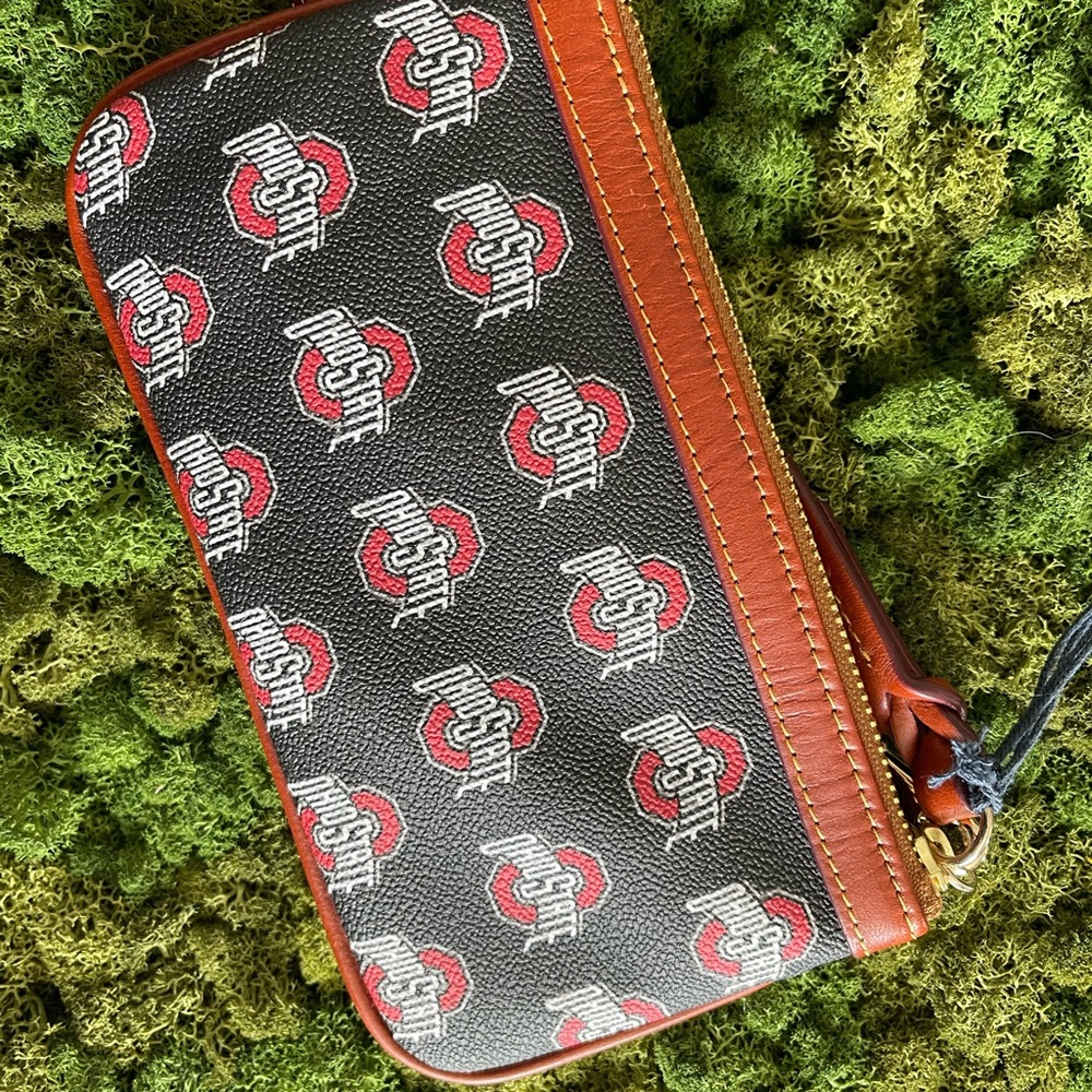 Dooney & Bourke OSU wristlet.